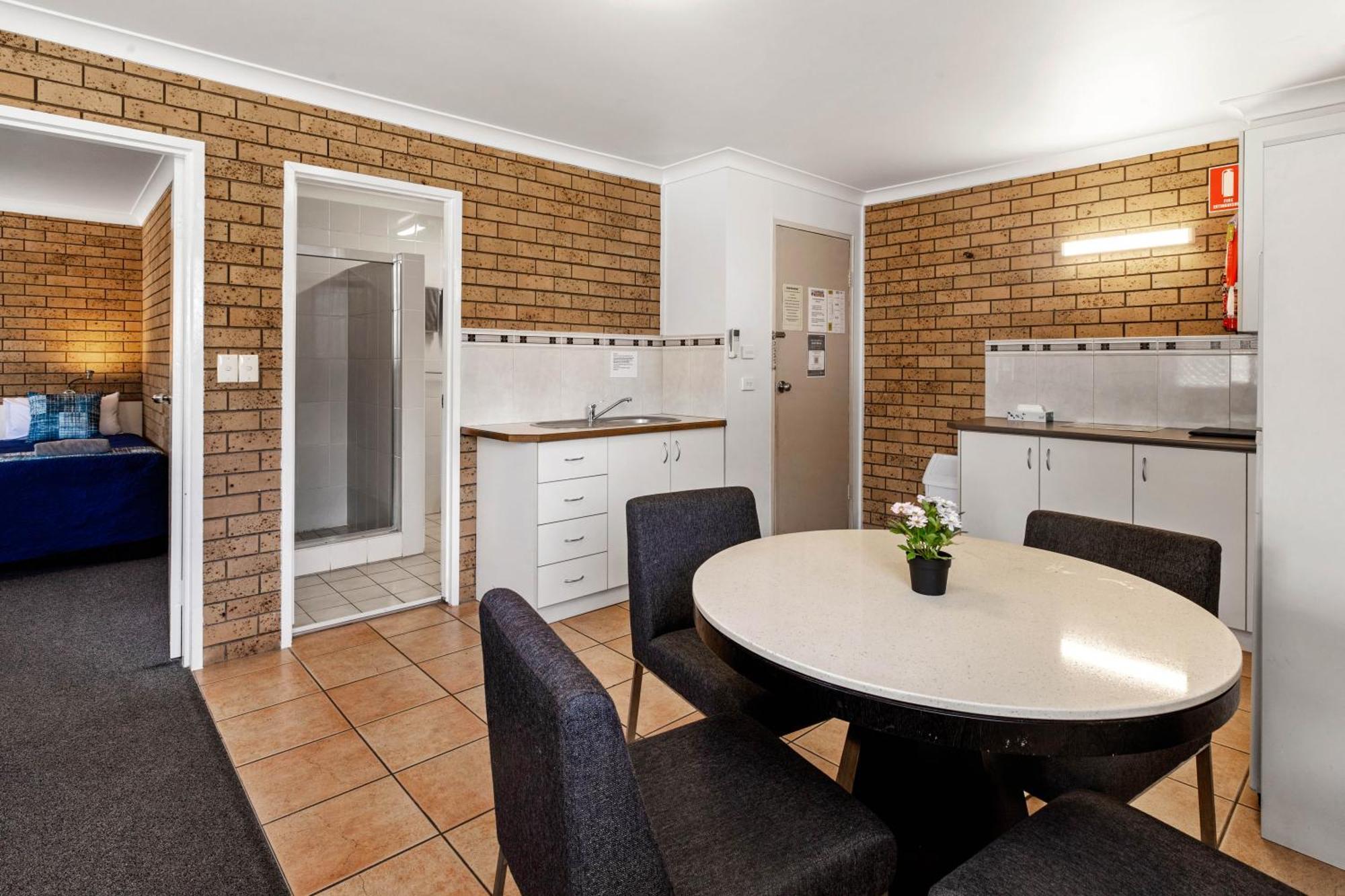 Leichhardt Motor Inn Toowoomba Exterior photo